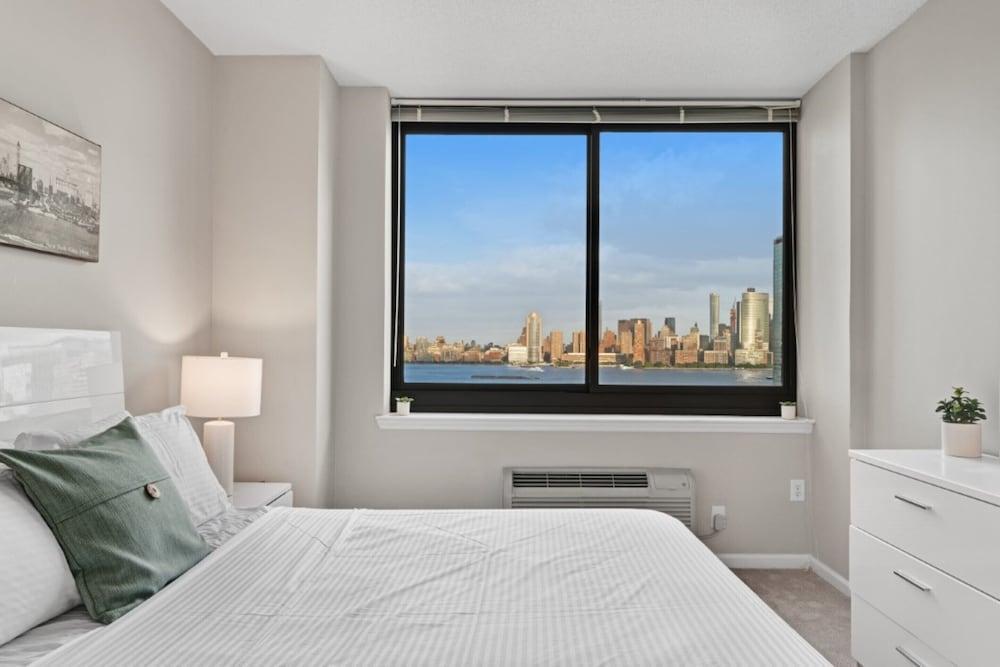 Global Luxury Suites At Metropolitan Jersey City Exterior photo