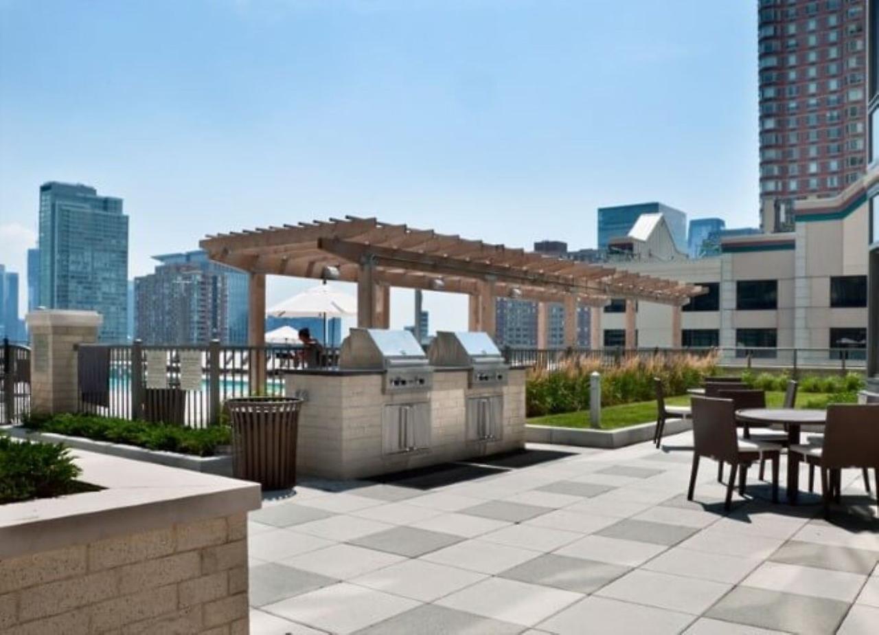 Global Luxury Suites At Metropolitan Jersey City Exterior photo